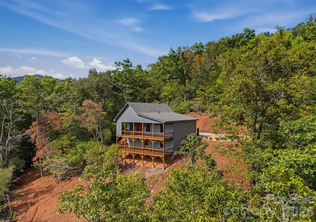 Photo 3 of Single family home for sale at 120 Echota Trl, Hayesville, NC 28904 | MLS# 4428723 | Listing updated on 2026-10-23