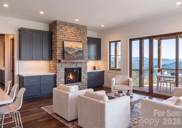 Photo 4 of Single family home for sale at Lot 35 Longcliff Ln, Lake Toxaway, NC 28747 | MLS# 4428726 | Listing updated on 2026-10-03