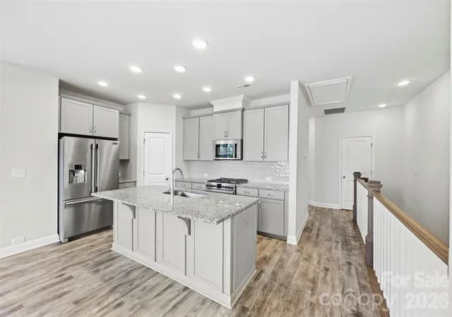 Photo 3 of Townhouse for sale at 1432 Winding Strm Rd, Charlotte, NC 28206 | MLS# 4428731 | Listing updated on 2026-10-06