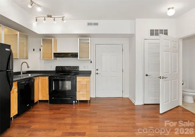 Photo 3 of Condo for sale at 125 Clingman Ave #304, Asheville, NC 28801 | MLS# 4428732 | Listing updated on 2026-10-08