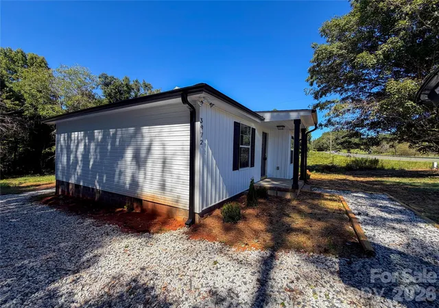 Photo 3 of Single family home for sale at 3976 Us Hwy 601 S, Mocksville, NC 27028 | MLS# 4428734 | Listing updated on 2026-10-06