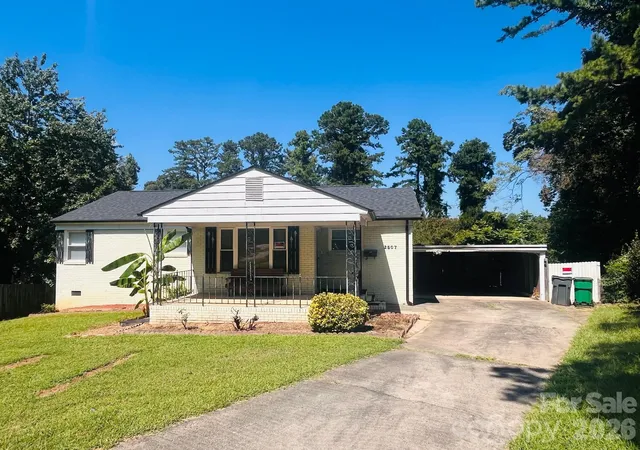 Photo 2 of Single family home for sale at 2507 Elkwood Cir, Charlotte, NC 28205 | MLS# 4428745 | Listing updated on 2026-09-30