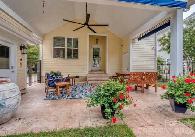 Photo 1 of Single family home for sale at 8211 Strandhill Rd, Huntersville, NC 28078 | MLS# 4428753 | Listing updated on 2026-10-08