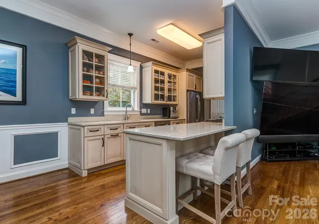 Photo 3 of Single family home for sale at 8211 Strandhill Rd, Huntersville, NC 28078 | MLS# 4428753 | Listing updated on 2026-10-08