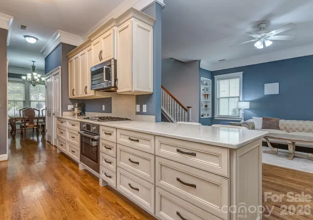 Photo 4 of Single family home for sale at 8211 Strandhill Rd, Huntersville, NC 28078 | MLS# 4428753 | Listing updated on 2026-10-08