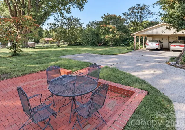 Photo 4 of Single family home for sale at 1609 Museum Rd, Statesville, NC 28625 | MLS# 4428755 | Listing updated on 2026-10-20