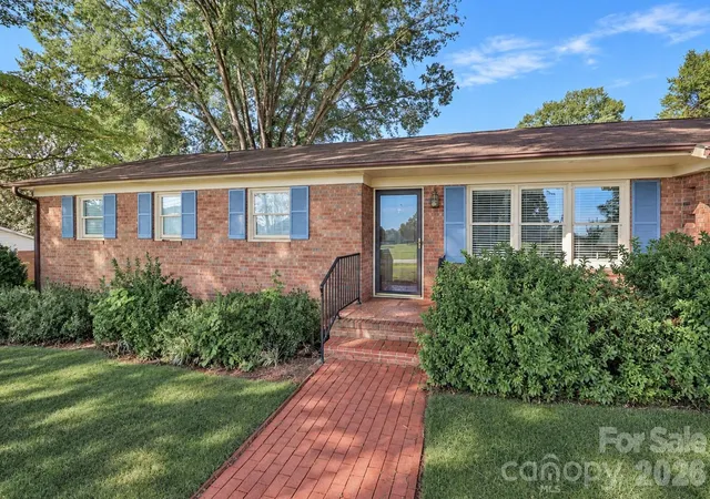 Photo 3 of Single family home for sale at 1609 Museum Rd, Statesville, NC 28625 | MLS# 4428755 | Listing updated on 2026-10-20