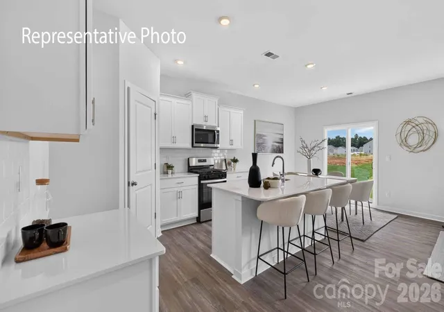 Photo 3 of Single family home for sale at 7546 Bainbridge Rd, Sherrills Ford, NC 28673 | MLS# 4428756 | Listing updated on 2026-09-26