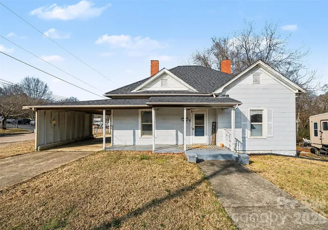 Photo 1 of Single family home for sale at 911 N Walnut St, Kannapolis, NC 28081 | MLS# 4428762 | Listing updated on 2026-10-05