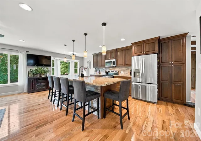 Photo 4 of Single family home for sale at 2094 South Frk Dr, Morganton, NC 28655 | MLS# 4428817 | Listing updated on 2026-09-30