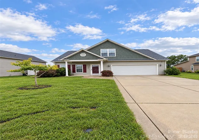 Photo 4 of Single family home for sale at 3600 Crosswinds Dr, Hope Mills, NC 28348 | MLS# 4428819 | Listing updated on 2026-09-26
