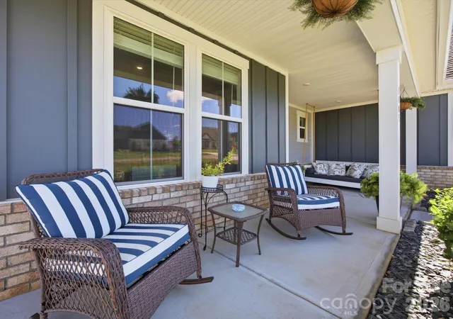 Photo 4 of Single family home for sale at 1305 Coppergate Dr, Salisbury, NC 28147 | MLS# 4428820 | Listing updated on 2026-10-13