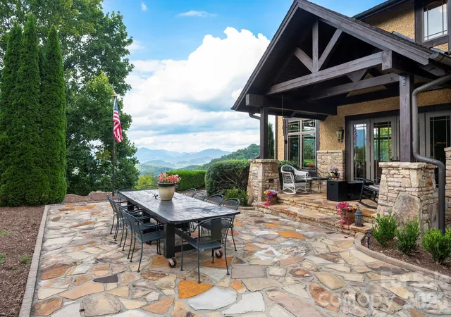 Photo 4 of Single family home for sale at 93 Lombard St, Waynesville, NC 28786 | MLS# 4428824 | Listing updated on 2026-10-05