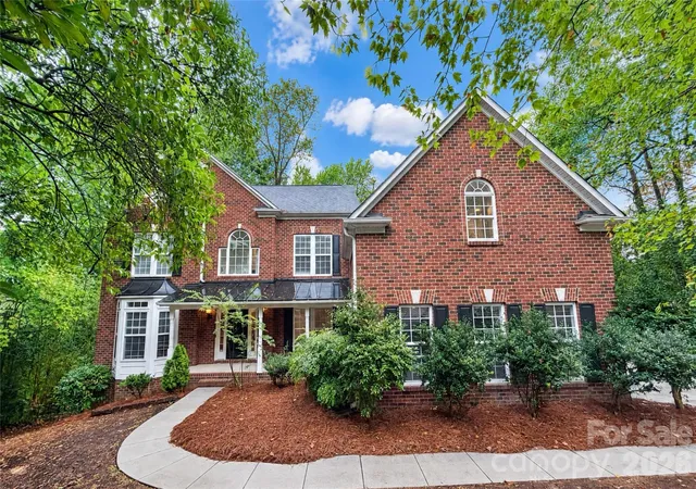 Photo 1 of Mansion for sale at 2420 Runnymede Ln, Charlotte, NC 28209 | MLS# 4428826 | Listing updated on 2026-09-27