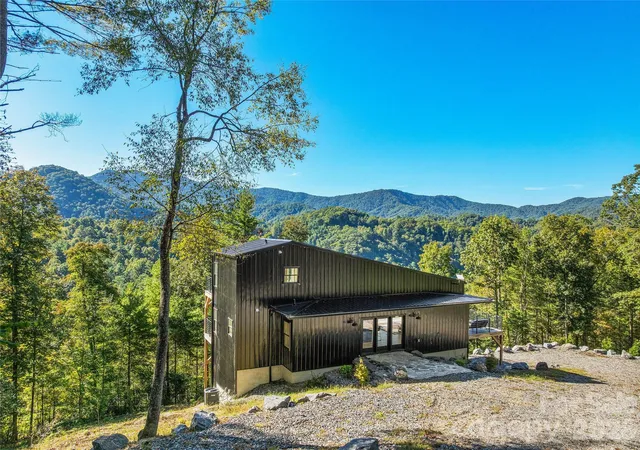 Photo 1 of Single family home for sale at 700 Sunnyside Dr, Marshall, NC 28753 | MLS# 4428837 | Listing updated on 2026-10-09