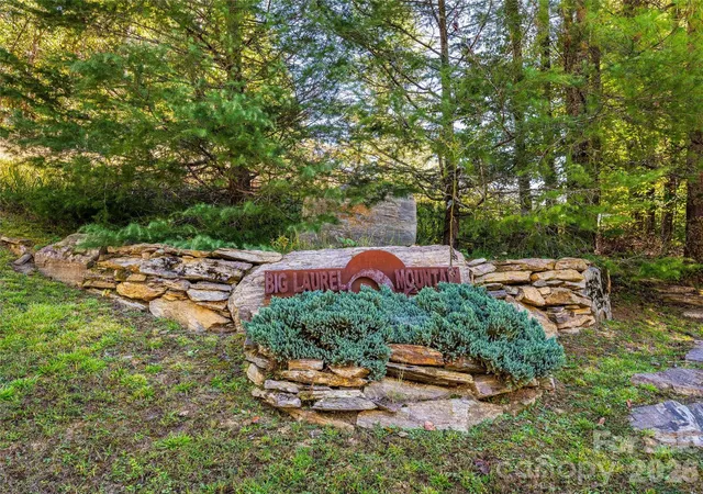 Photo 35 of Single family home for sale at 700 Sunnyside Dr, Marshall, NC 28753 | MLS# 4428837 | Listing updated on 2026-10-09