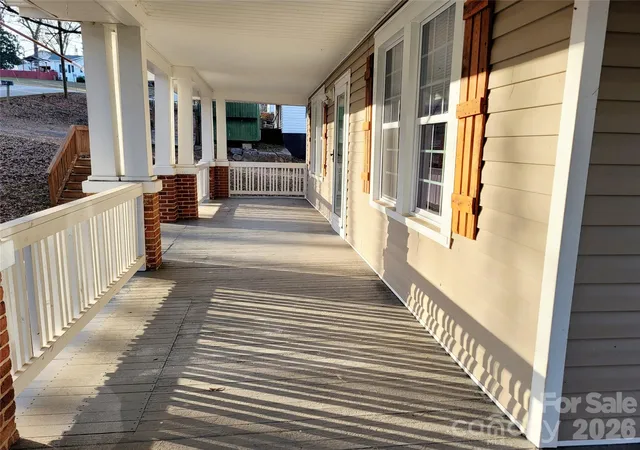 Photo 4 of Single family home for sale at 34 Fairview Ave, Ware Shoals, SC 29692 | MLS# 4428854 | Listing updated on 2026-09-29