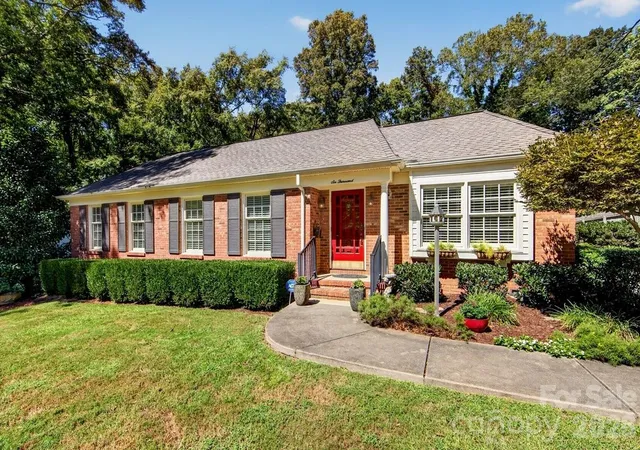 Single family home for sale at 6000 Colchester Pl, Charlotte, NC 28210 | MLS# 4428869