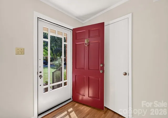 Photo 1 of Single family home for sale at 6000 Colchester Pl, Charlotte, NC 28210 | MLS# 4428869 | Listing updated on 2026-10-08