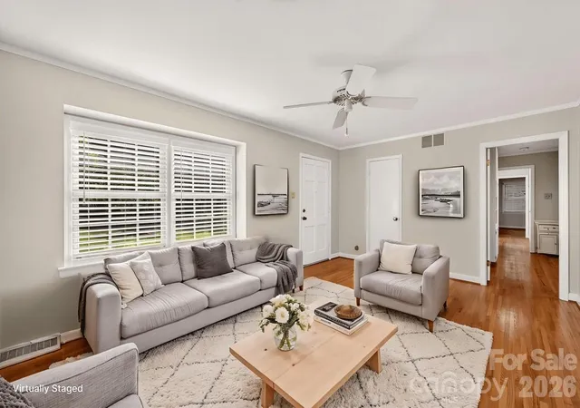 Photo 2 of Single family home for sale at 6000 Colchester Pl, Charlotte, NC 28210 | MLS# 4428869 | Listing updated on 2026-10-08
