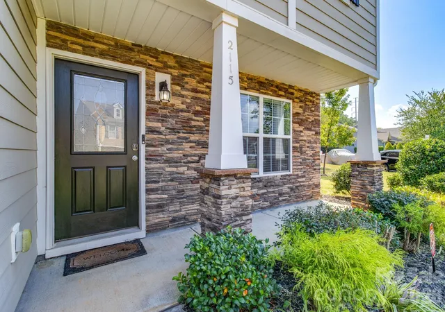 Photo 3 of Single family home for sale at 2115 Fieldstone Gate Cvs, Monroe, NC 28112 | MLS# 4428871 | Listing updated on 2026-10-06