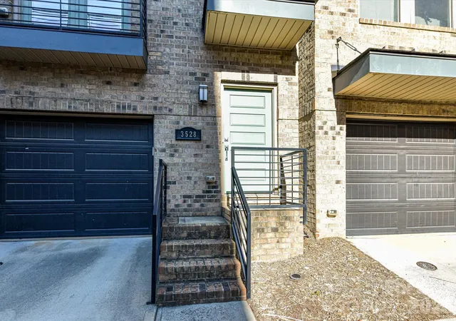 Photo 4 of Townhouse for sale at 3528 Craughwell Dr, Charlotte, NC 28209 | MLS# 4428880 | Listing updated on 2026-10-06