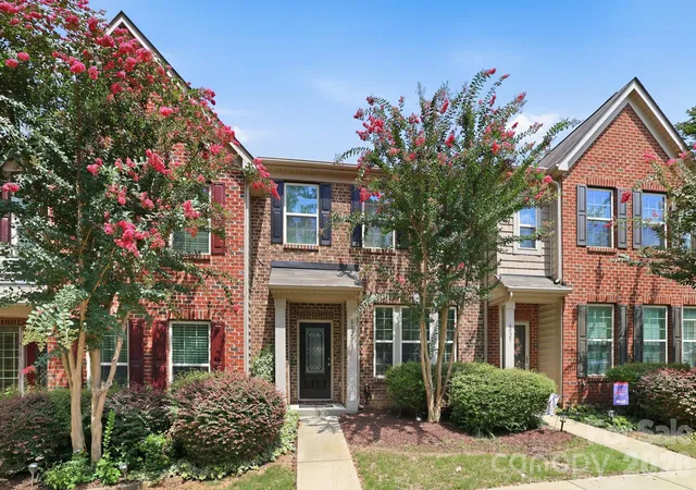 Photo 1 of Townhouse for sale at 6027 Turkey Oak Ln, Fort Mill, SC 29707 | MLS# 4428897 | Listing updated on 2026-10-08