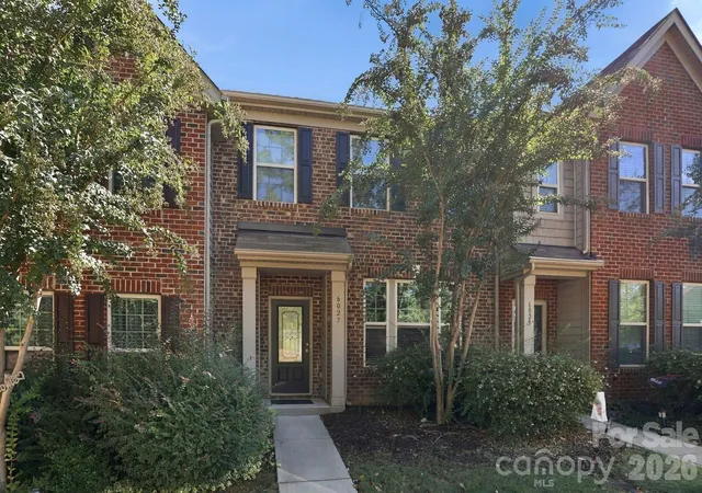 Photo 2 of Townhouse for sale at 6027 Turkey Oak Ln, Fort Mill, SC 29707 | MLS# 4428897 | Listing updated on 2026-09-29