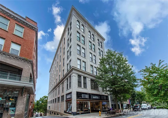 Condo for sale at 84 W Walnut St #501, Asheville, NC 28801 | MLS# 4428898