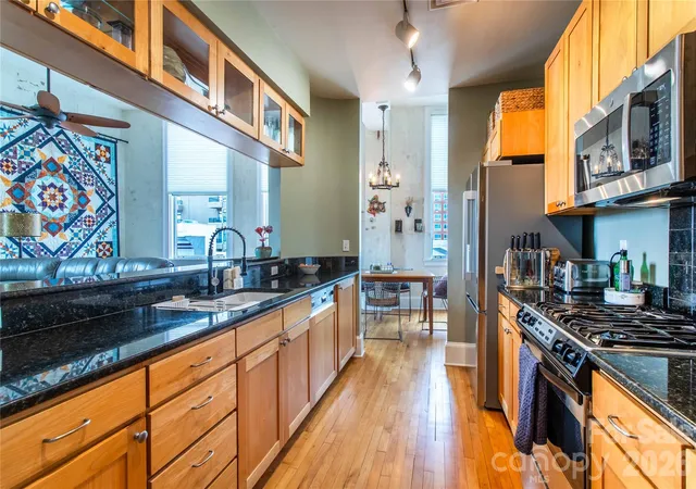 Photo 2 of Condo for sale at 84 W Walnut St #501, Asheville, NC 28801 | MLS# 4428898 | Listing updated on 2026-10-02