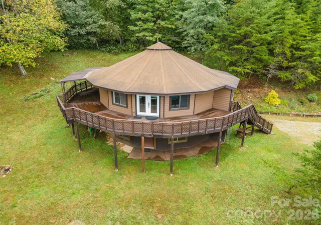 Photo 1 of Single family home for sale at 281 Bearwallow Trl, Leicester, NC 28748 | MLS# 4428901 | Listing updated on 2026-10-16