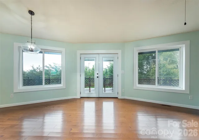 Photo 3 of Single family home for sale at 281 Bearwallow Trl, Leicester, NC 28748 | MLS# 4428901 | Listing updated on 2026-10-16
