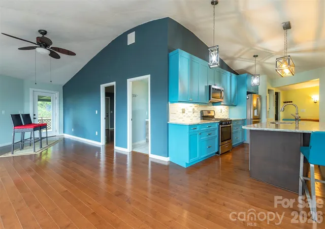 Photo 4 of Single family home for sale at 281 Bearwallow Trl, Leicester, NC 28748 | MLS# 4428901 | Listing updated on 2026-10-16
