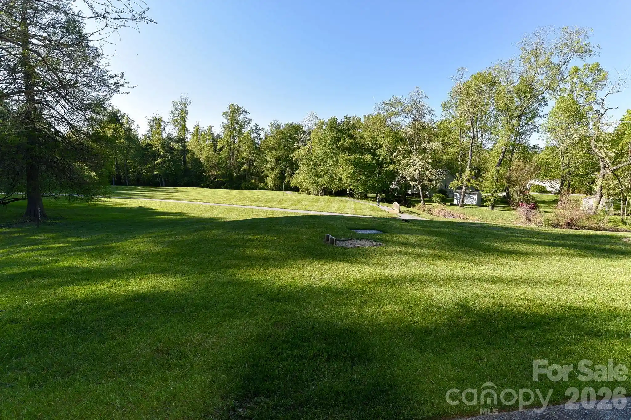 Listing Photo 47 - Condo for sale in 901 Red Oak Dr located at 901 Red Oak Dr, Hendersonville, NC 28791 - Unit 901 Red Oak Dr
