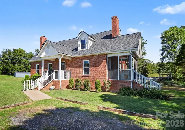 Photo 3 of Single family home for sale at 1026 Alpha Dr, Shelby, NC 28150 | MLS# 4428915 | Listing updated on 2026-10-01