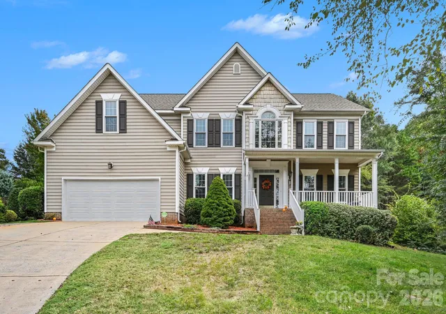 Photo 1 of Single family home for sale at 1418 Coachman Dr, Waxhaw, NC 28173 | MLS# 4428919 | Listing updated on 2026-10-07