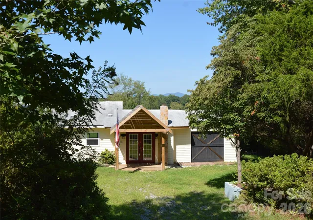 Photo 1 of Single family home for sale at 1183 Sandy Plains Rd, Tryon, NC 28782 | MLS# 4428930 | Listing updated on 2026-10-02