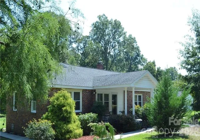 Photo 1 of Single family home for sale at 400 Reservation Rd, Catawba, SC 29704 | MLS# 4428937 | Listing updated on 2026-10-05