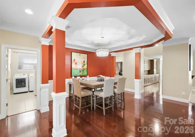 Photo 2 of Single family home for sale at 10110 Loch Lomond Dr, Charlotte, NC 28278 | MLS# 4428939 | Listing updated on 2026-10-08
