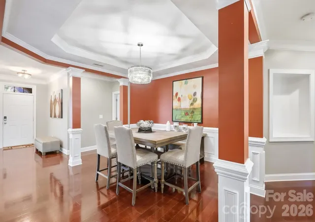 Photo 3 of Single family home for sale at 10110 Loch Lomond Dr, Charlotte, NC 28278 | MLS# 4428939 | Listing updated on 2026-10-08