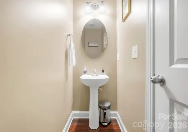Photo 3 of Single family home for sale at 10110 Loch Lomond Dr, Charlotte, NC 28278 | MLS# 4428939 | Listing updated on 2026-10-08