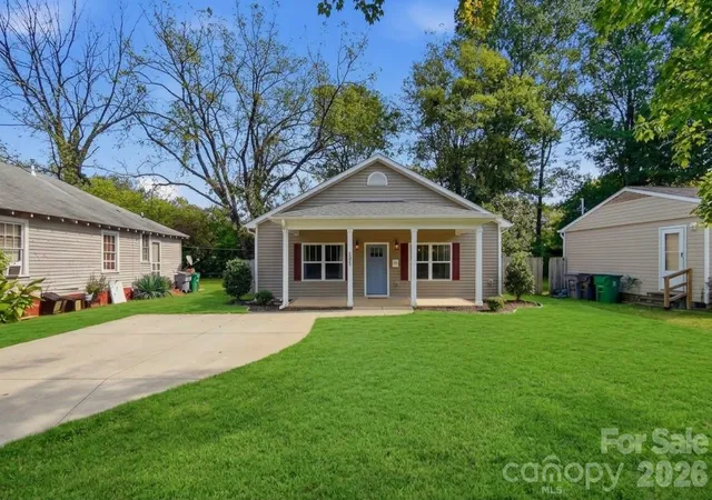 Photo 3 of Single family home for sale at 305 Harrison St, Charlotte, NC 28208 | MLS# 4428943 | Listing updated on 2026-10-07