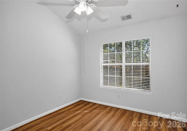 Photo 4 of Single family home for sale at 11108 White Stag Dr, Charlotte, NC 28269 | MLS# 4428946 | Listing updated on 2026-10-03
