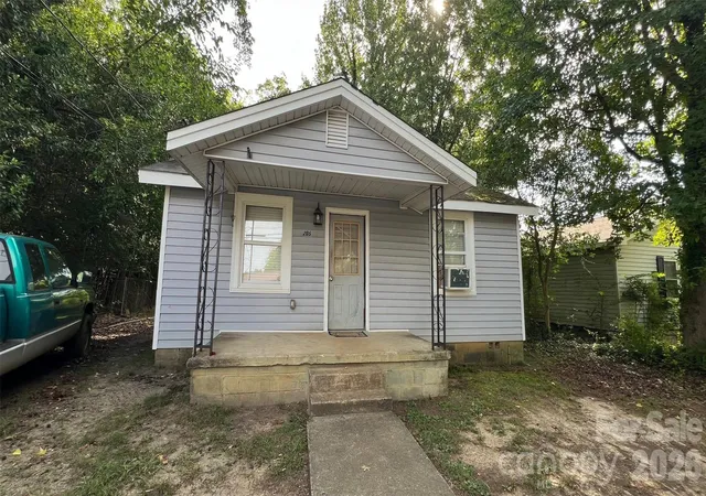 Photo 1 of Sale Pending at 205 Seigle St, Lowell, NC 28098 | MLS# 4428948 | Listing updated on 2026-10-07