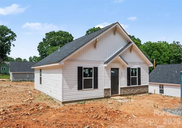 Photo 1 of Single family home for sale at 310 Magness Rd, Shelby, NC 28150 | MLS# 4428950 | Listing updated on 2026-10-22