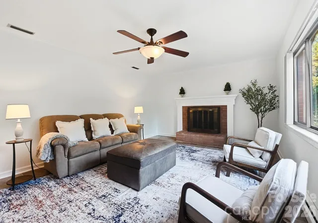Photo 4 of Single family home for sale at 140 Piedmont Dr, Kannapolis, NC 28081 | MLS# 4428952 | Listing updated on 2026-10-03