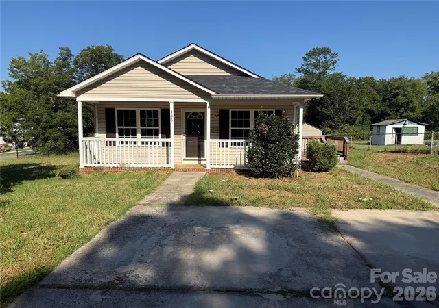 Photo 1 of Single family home for sale at 406 N Caldwell St, Salisbury, NC 28144 | MLS# 4428954 | Listing updated on 2026-09-29