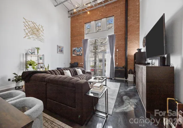 Photo 4 of Condo for sale at 921 Westmere Ave, Charlotte, NC 28208 | MLS# 4428960 | Listing updated on 2026-09-29