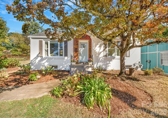 Single family home for sale at 72 Fairfax Ave, Asheville, NC 28806 | MLS# 4428977