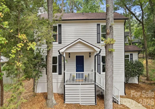 Photo 1 of Single family home for sale at 5060 Suwarrow Cir, Fort Mill, SC 29708 | MLS# 4428980 | Listing updated on 2026-10-03